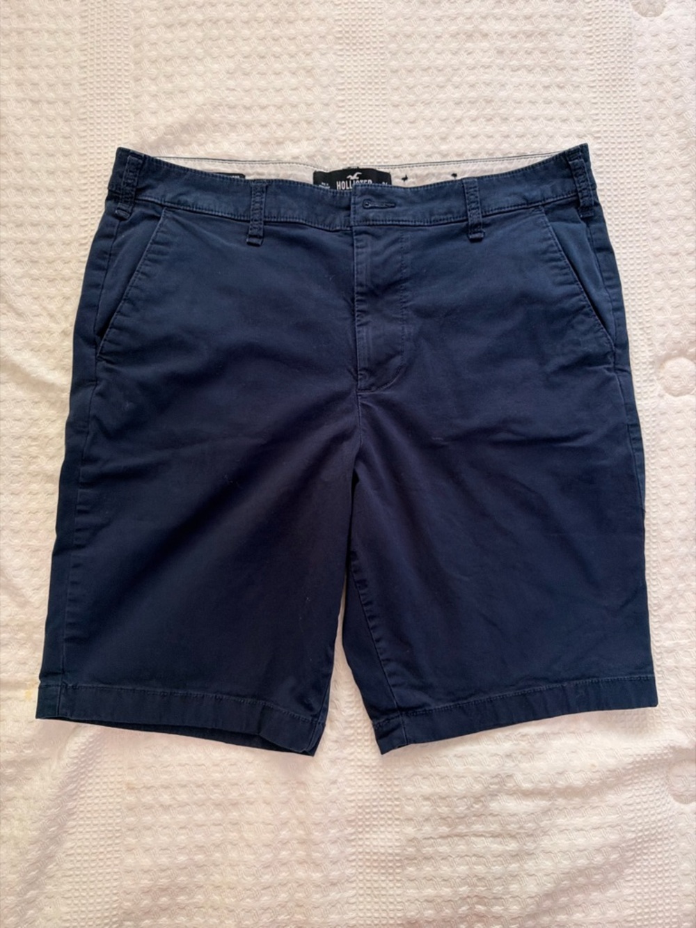 Hollister Men’s Dark Navy Flat-Front Shorts